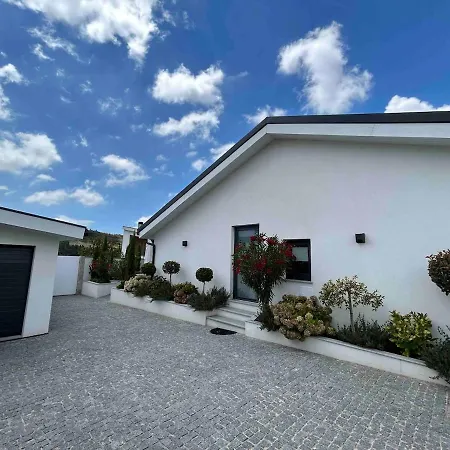 Vila Boucinha - - 15km Porto Alfena